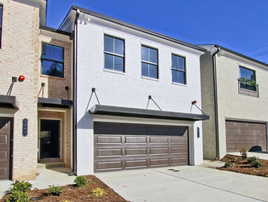 Woodland Parc townhomes in Smyrna